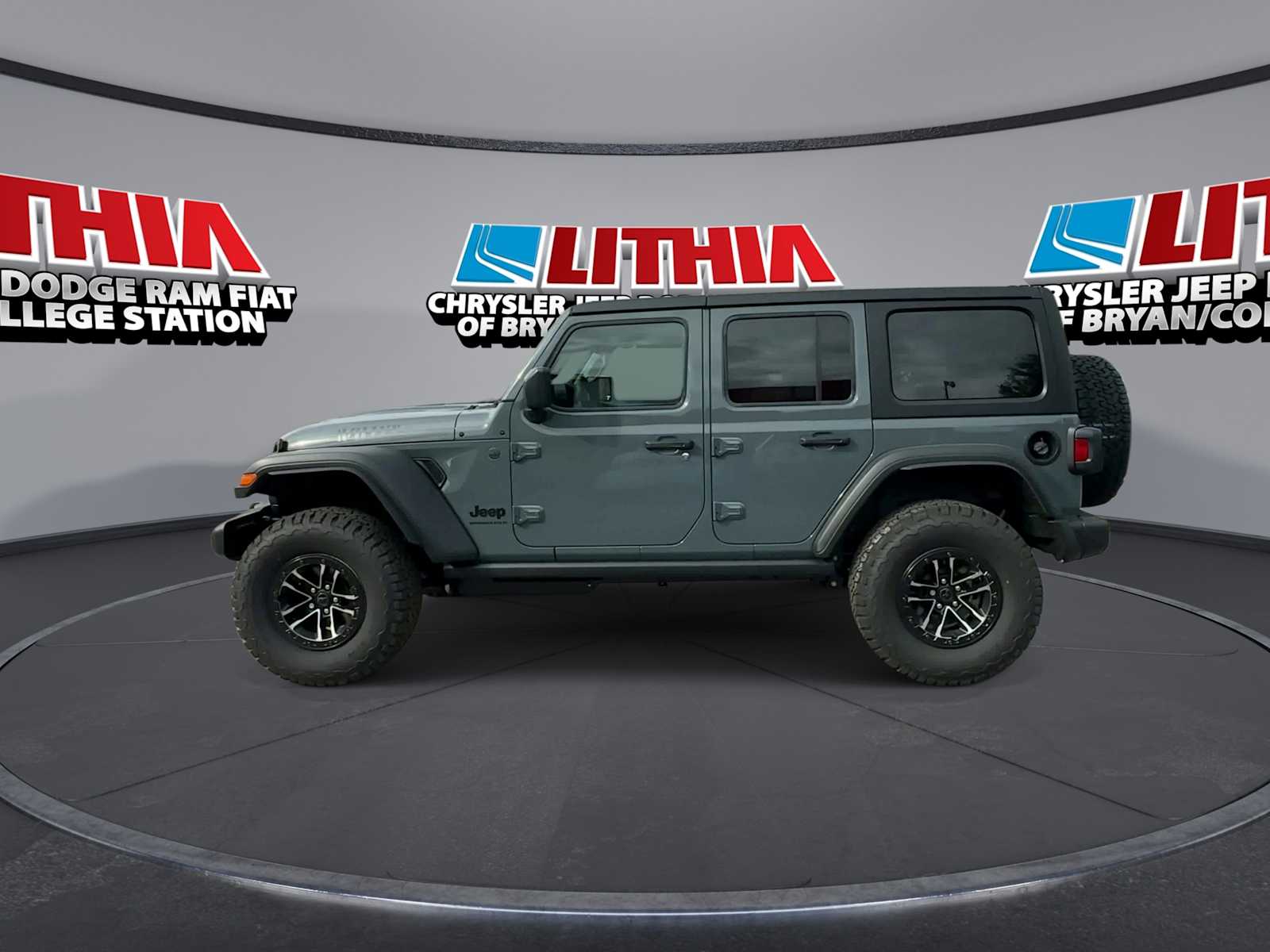 Thumbnail: 2026 Jeep Wrangler - 5