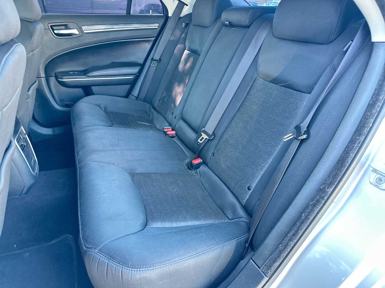 Thumbnail: 2020 Chrysler 300 - 23