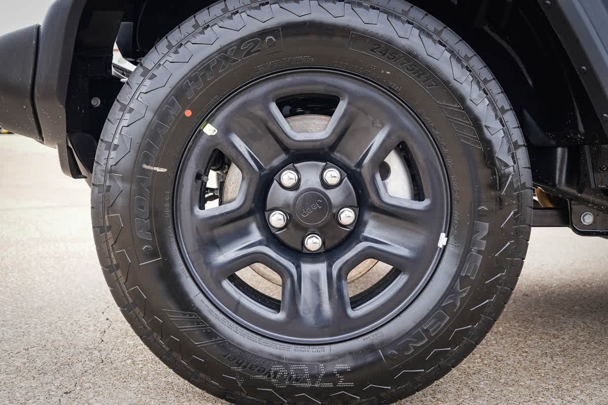 Thumbnail: 2024 Jeep Wrangler - 9