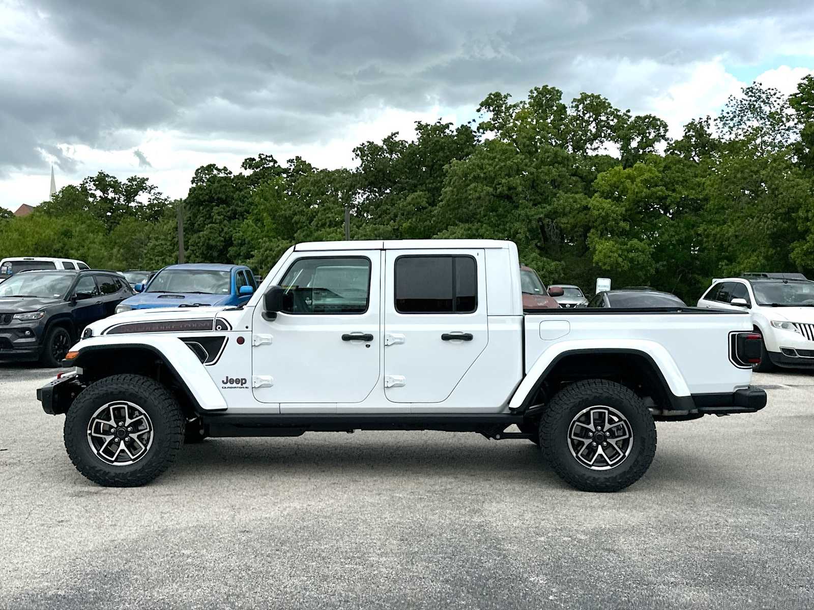 Thumbnail: 2026 Jeep Gladiator - 12