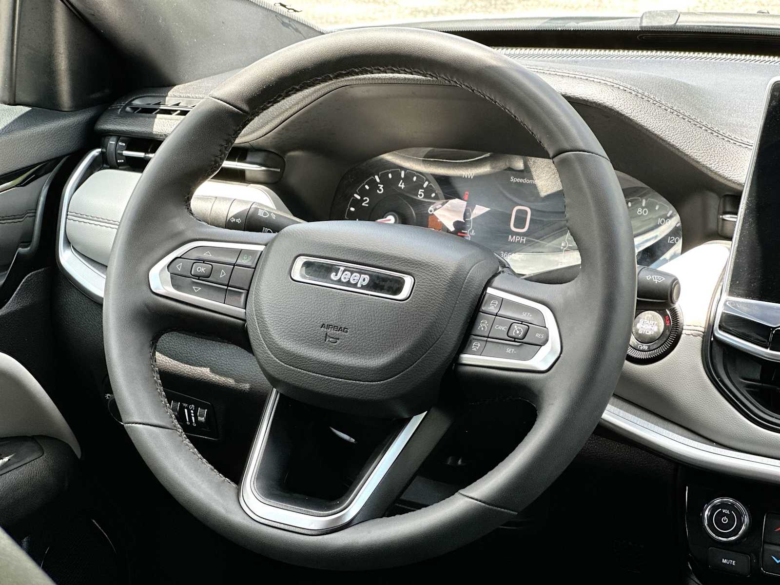 Thumbnail: 2025 Jeep Compass - 26