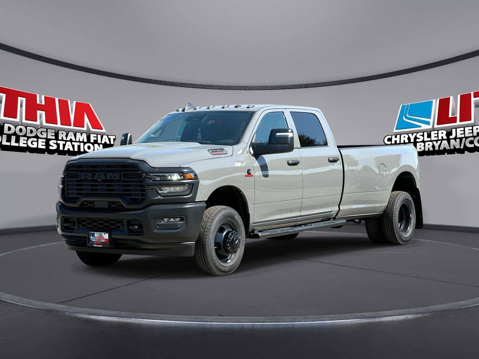 2027 Ram 3500 TRADESMAN CREW CAB 4X4 Pickup