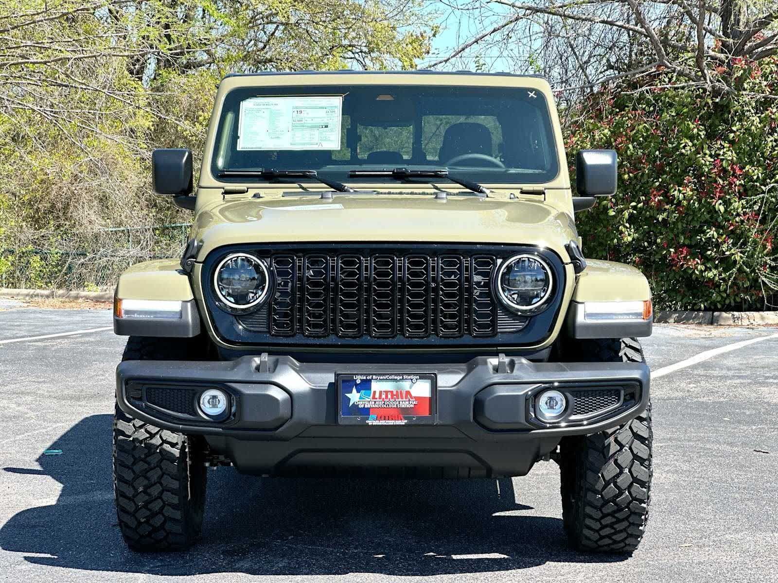 Thumbnail: 2026 Jeep Gladiator - 10