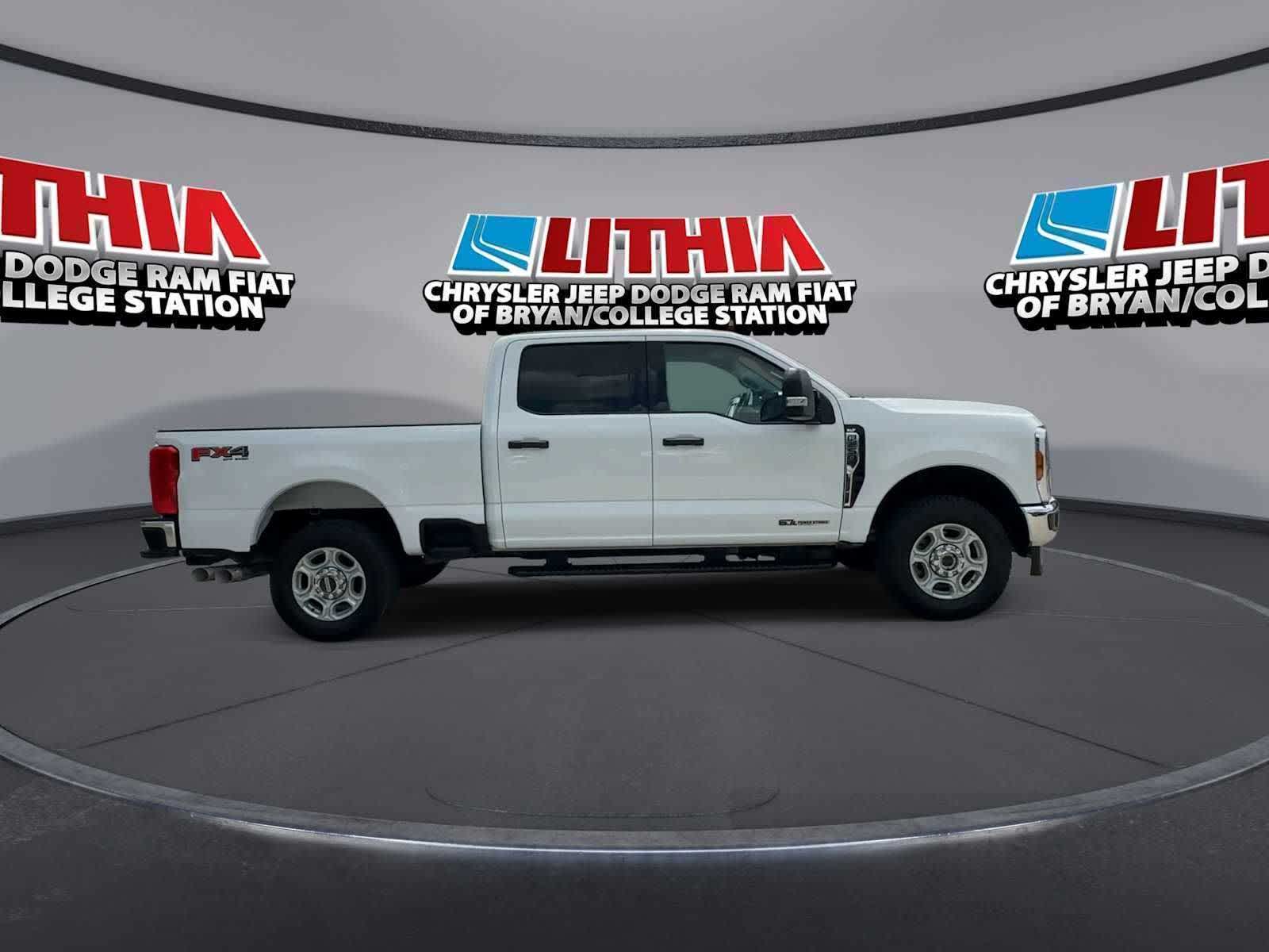 Thumbnail: 2025 Ford F-250 - 9