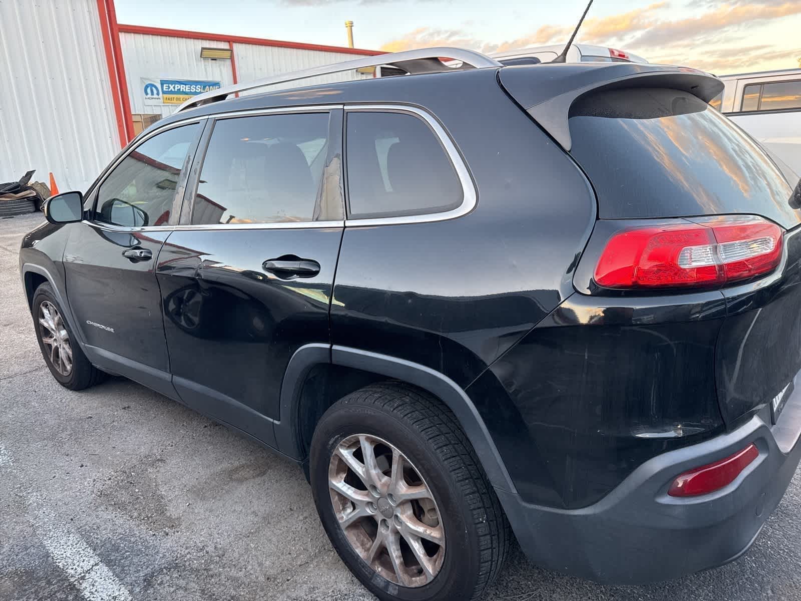 Thumbnail: 2018 Jeep Cherokee - 2