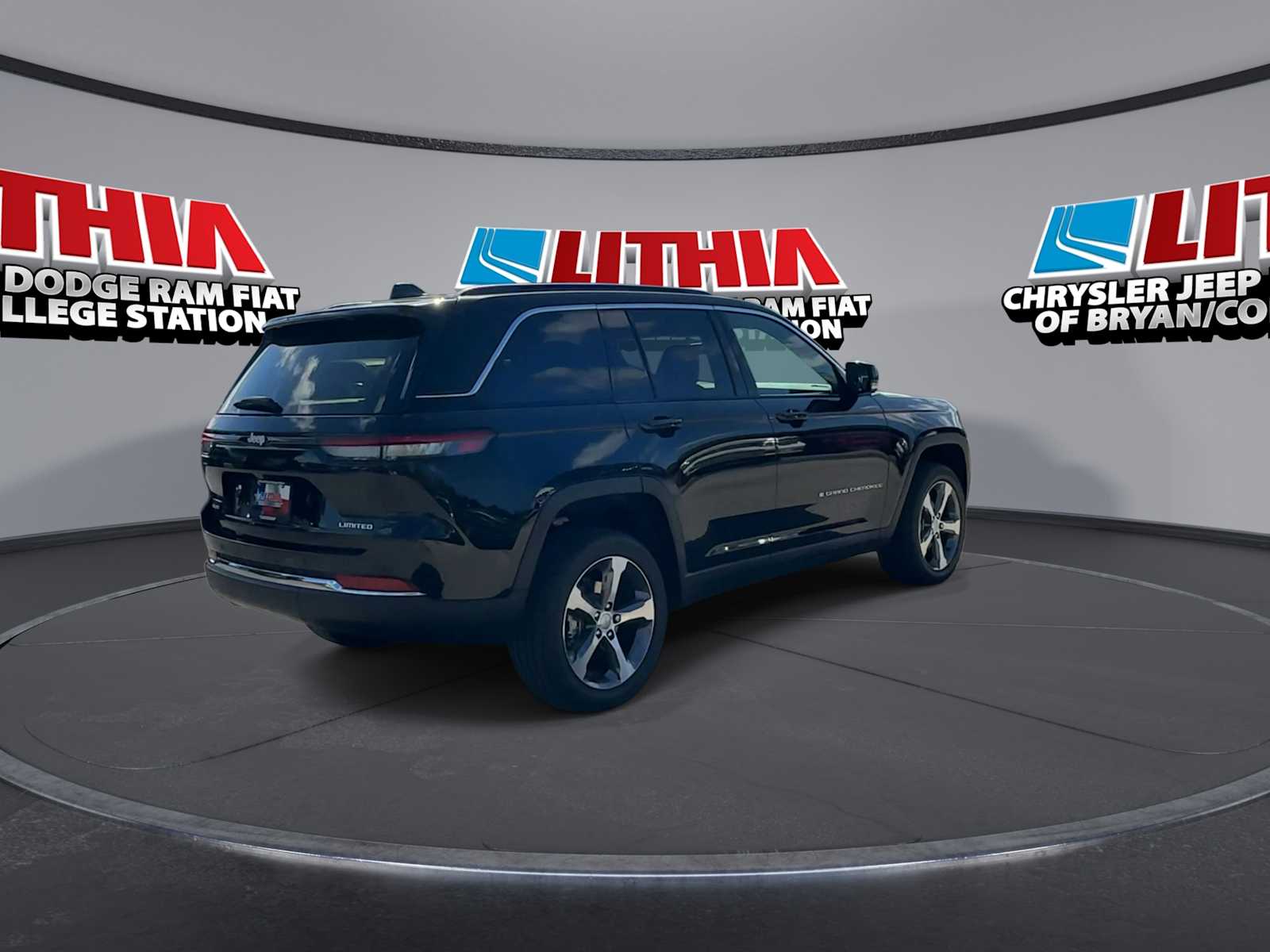 Thumbnail: 2025 Jeep Grand Cherokee - 8