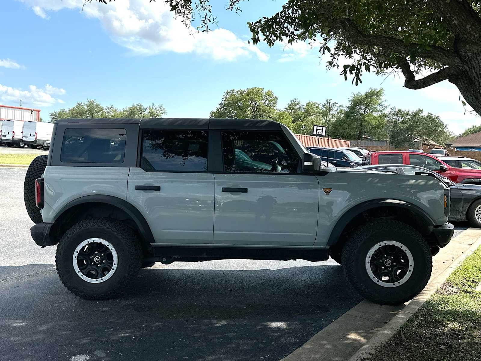 Thumbnail: 2024 Ford Bronco - 5