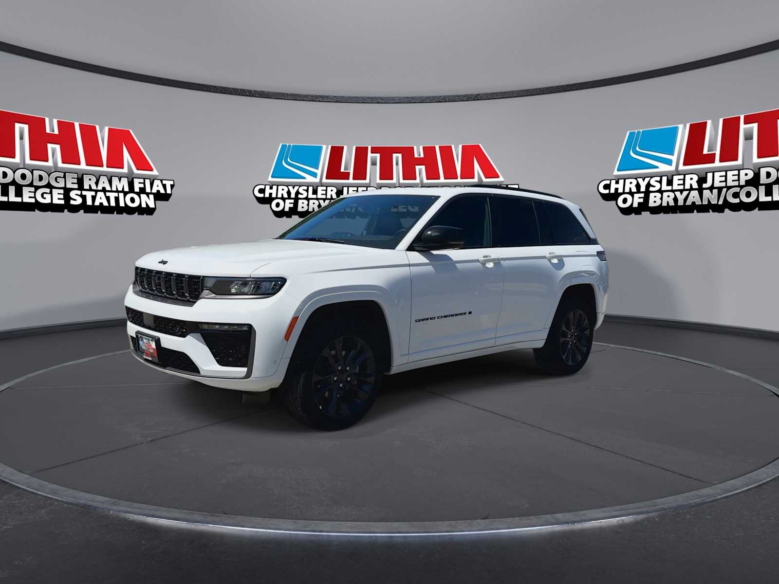 Thumbnail: 2026 Jeep Grand Cherokee - 4
