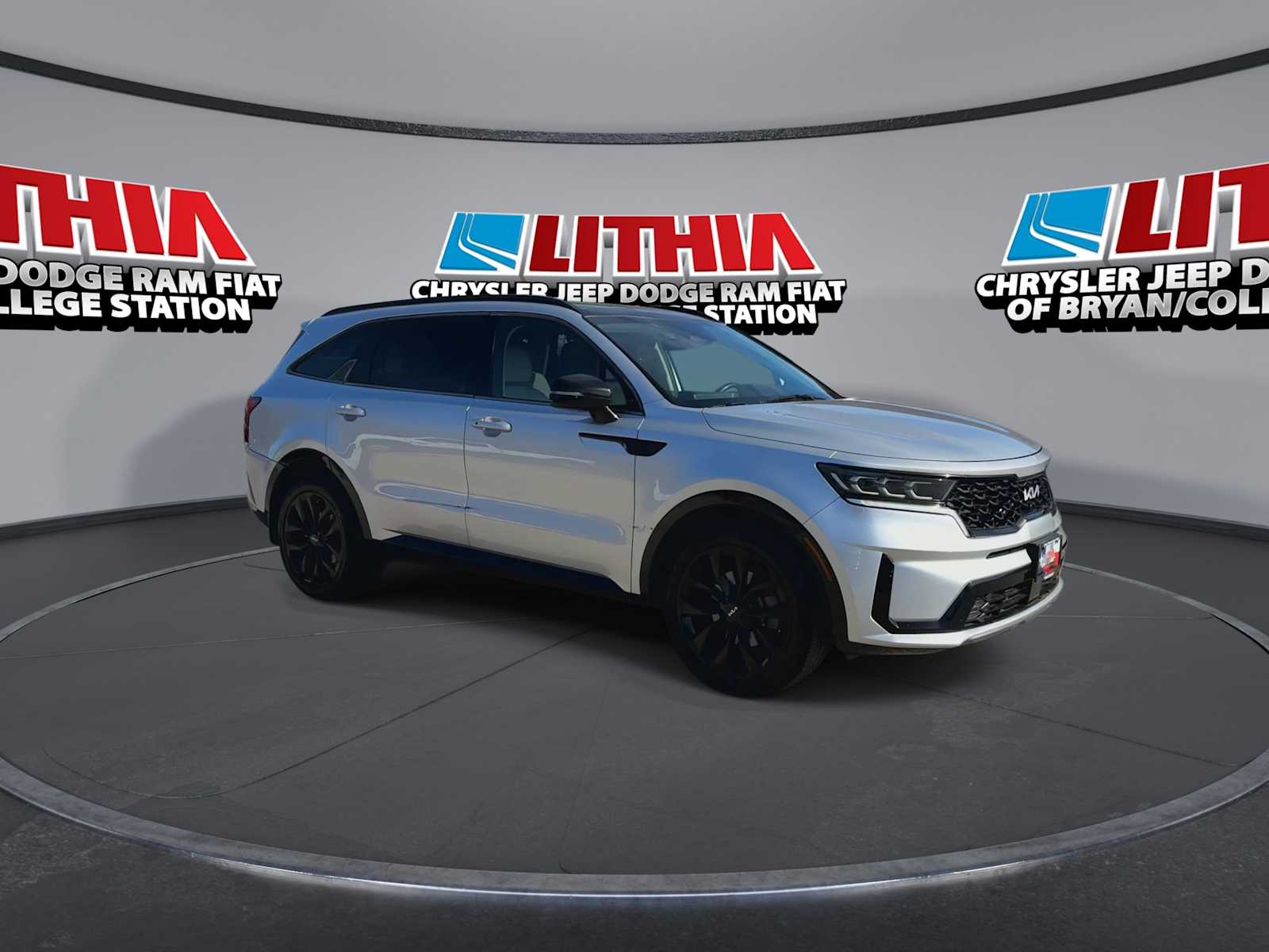 Thumbnail: 2022 Kia Sorento - 2