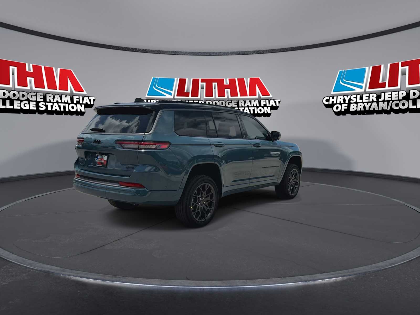 Thumbnail: 2026 Jeep Grand Cherokee - 8