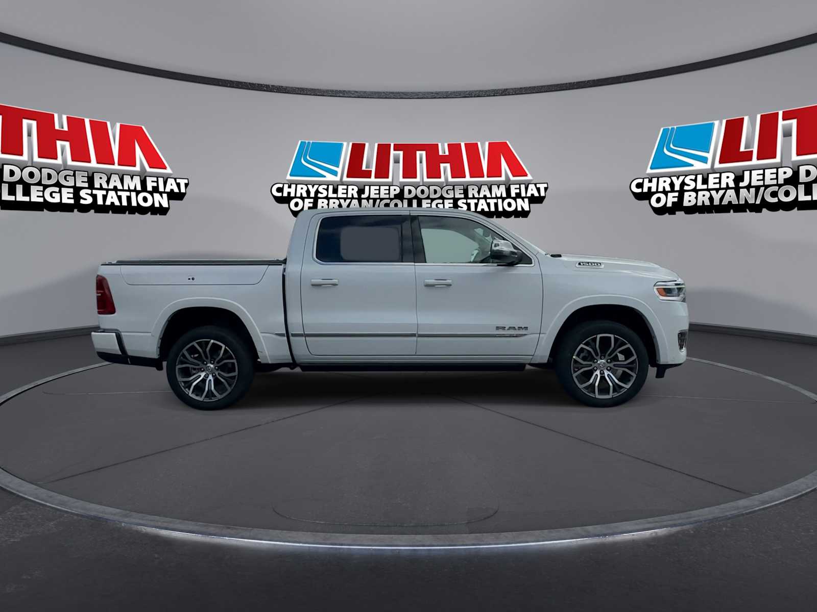 Thumbnail: 2026 RAM 1500 - 9