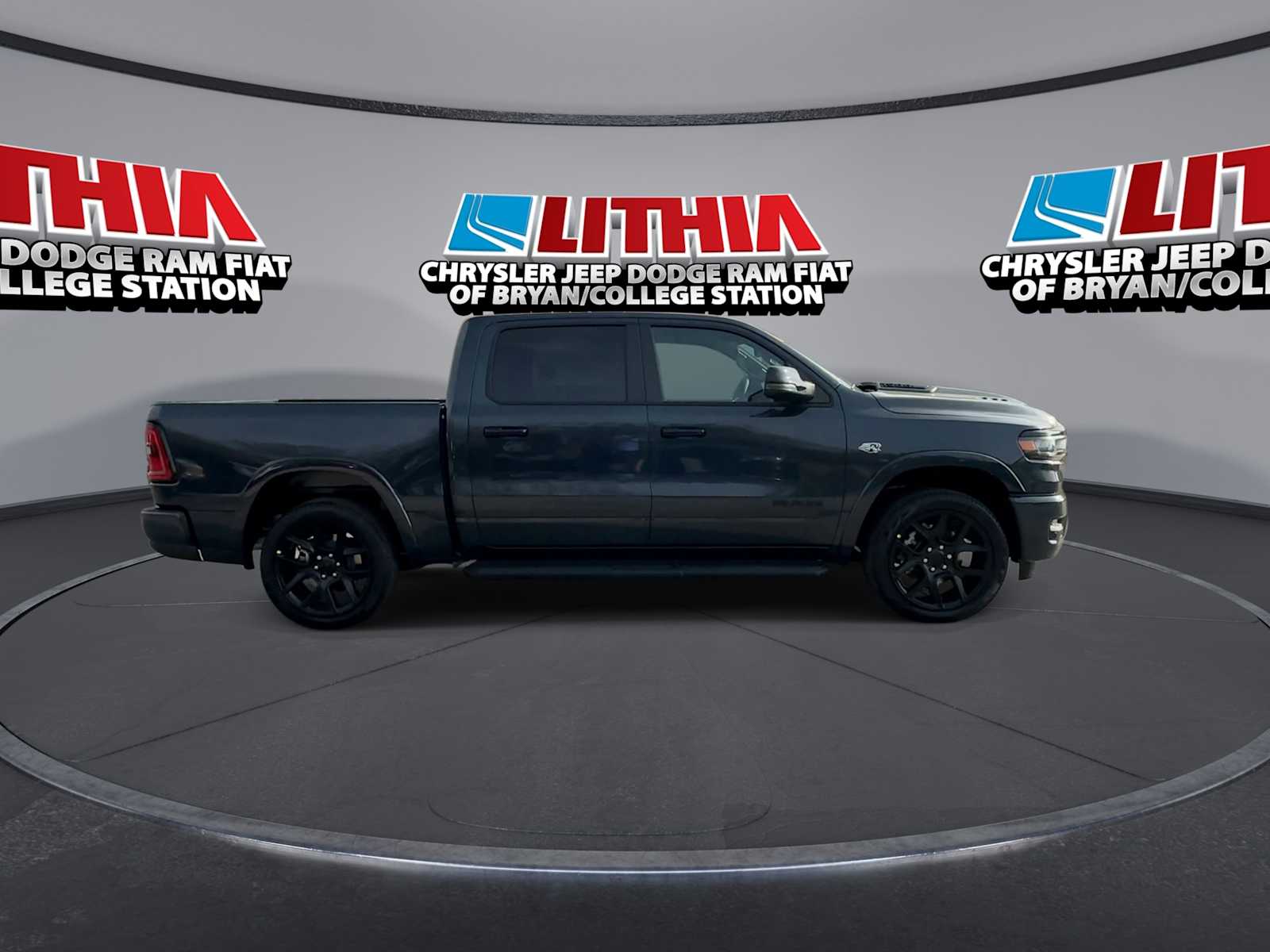 Thumbnail: 2026 RAM 1500 - 9