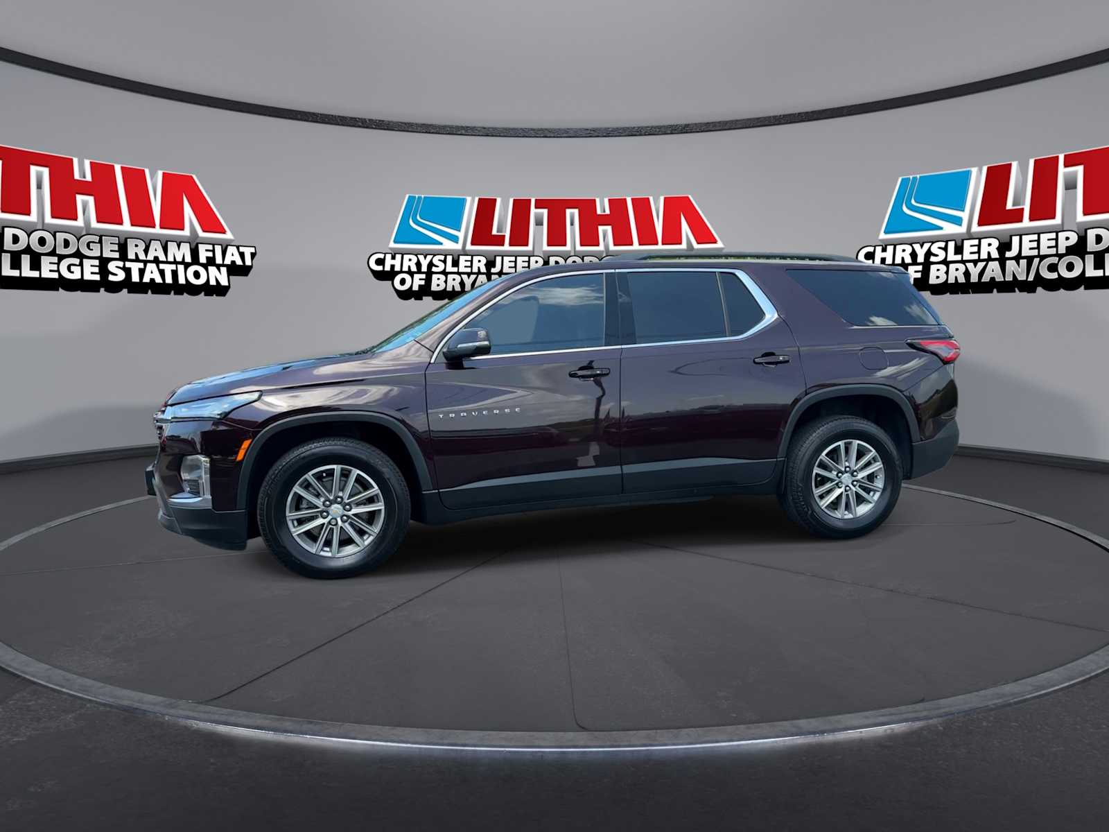 Thumbnail: 2023 Chevrolet Traverse - 4