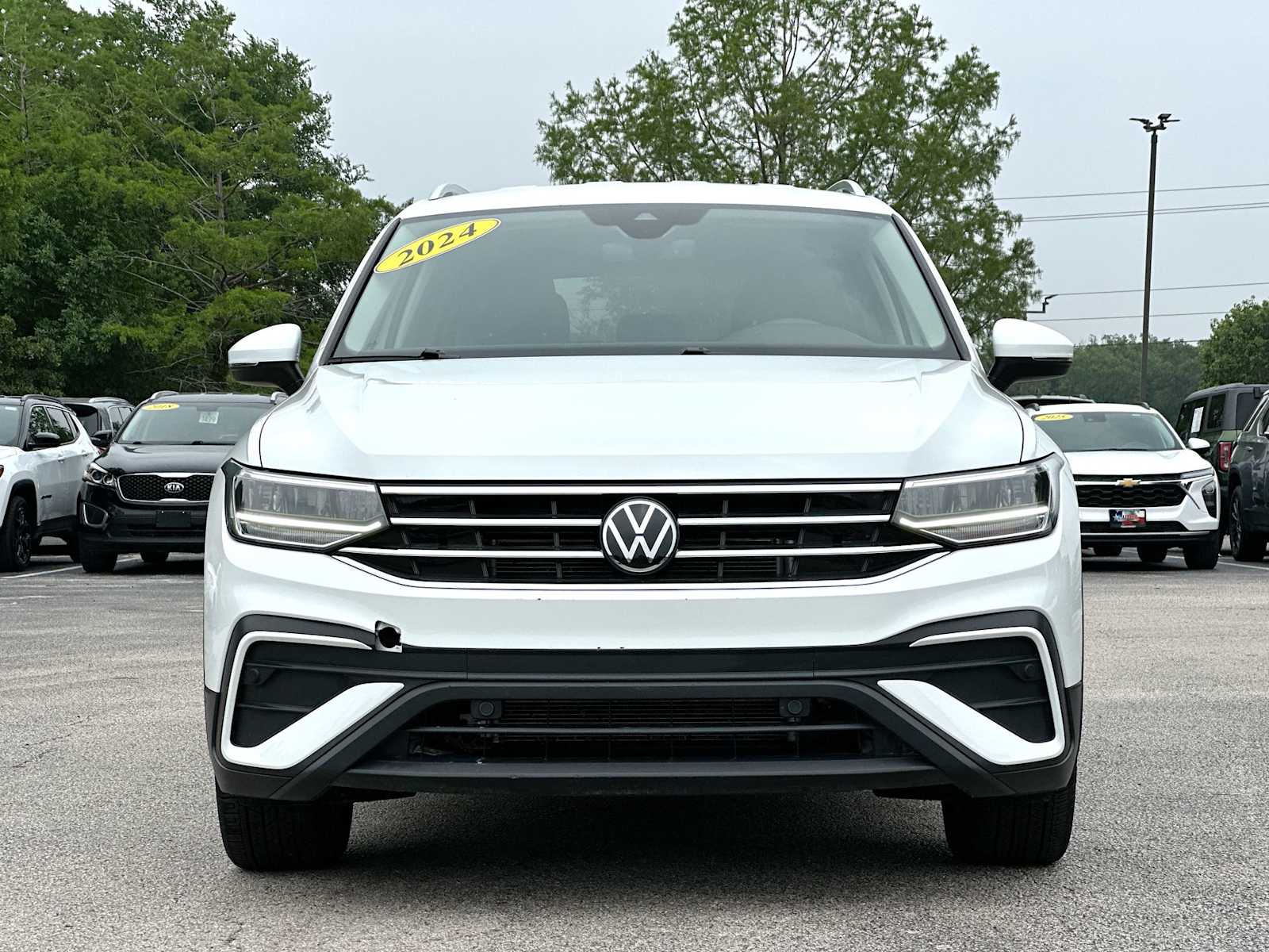 Thumbnail: 2024 Volkswagen Tiguan - 10