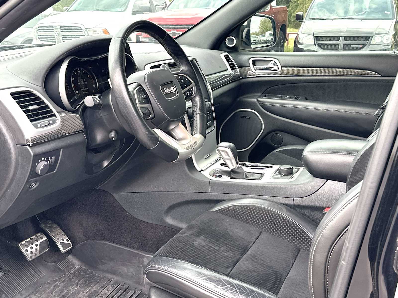 Thumbnail: 2018 Jeep Grand Cherokee - 18