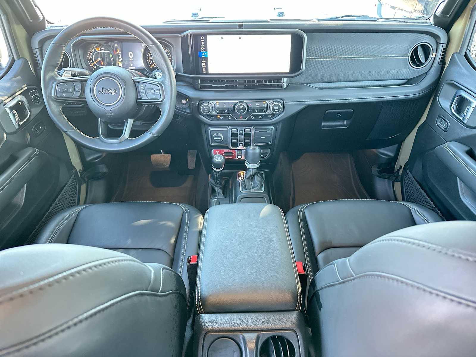 Thumbnail: 2025 Jeep Wrangler - 25