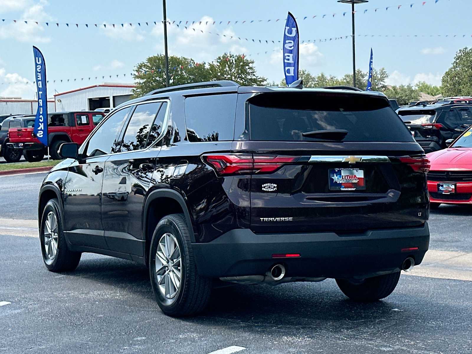 Thumbnail: 2023 Chevrolet Traverse - 13
