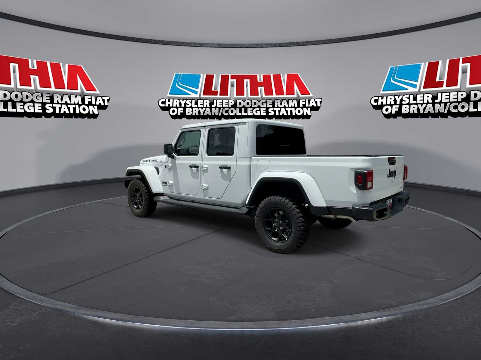 Thumbnail: 2026 Jeep Gladiator - 6