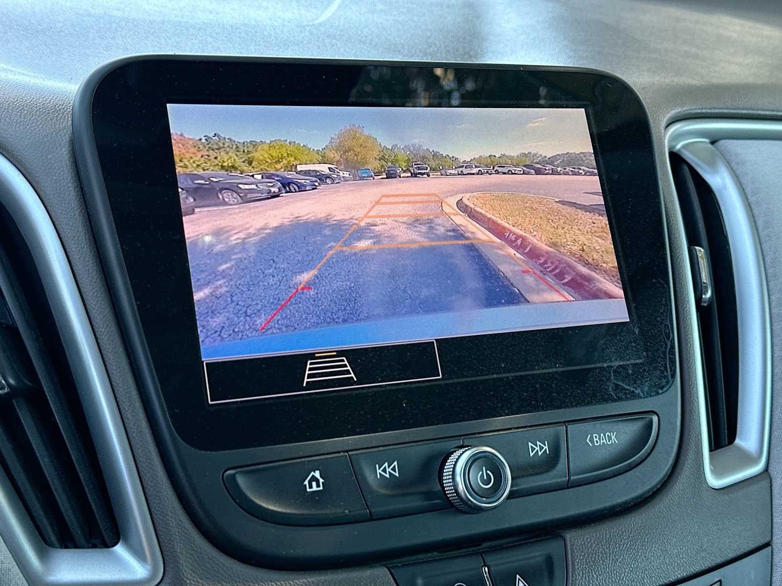 Thumbnail: 2024 Chevrolet Malibu - 20