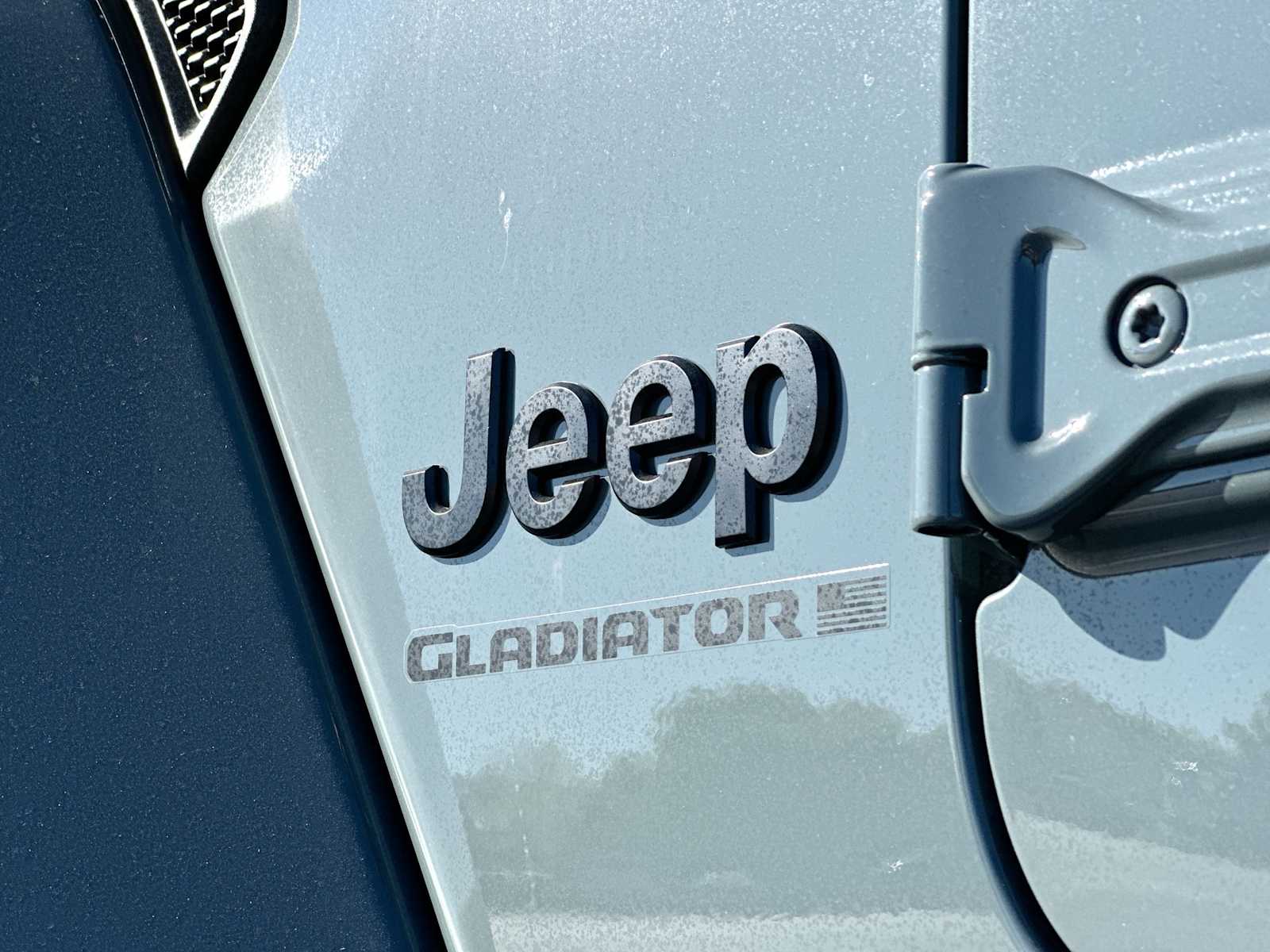 Thumbnail: 2026 Jeep Gladiator - 15