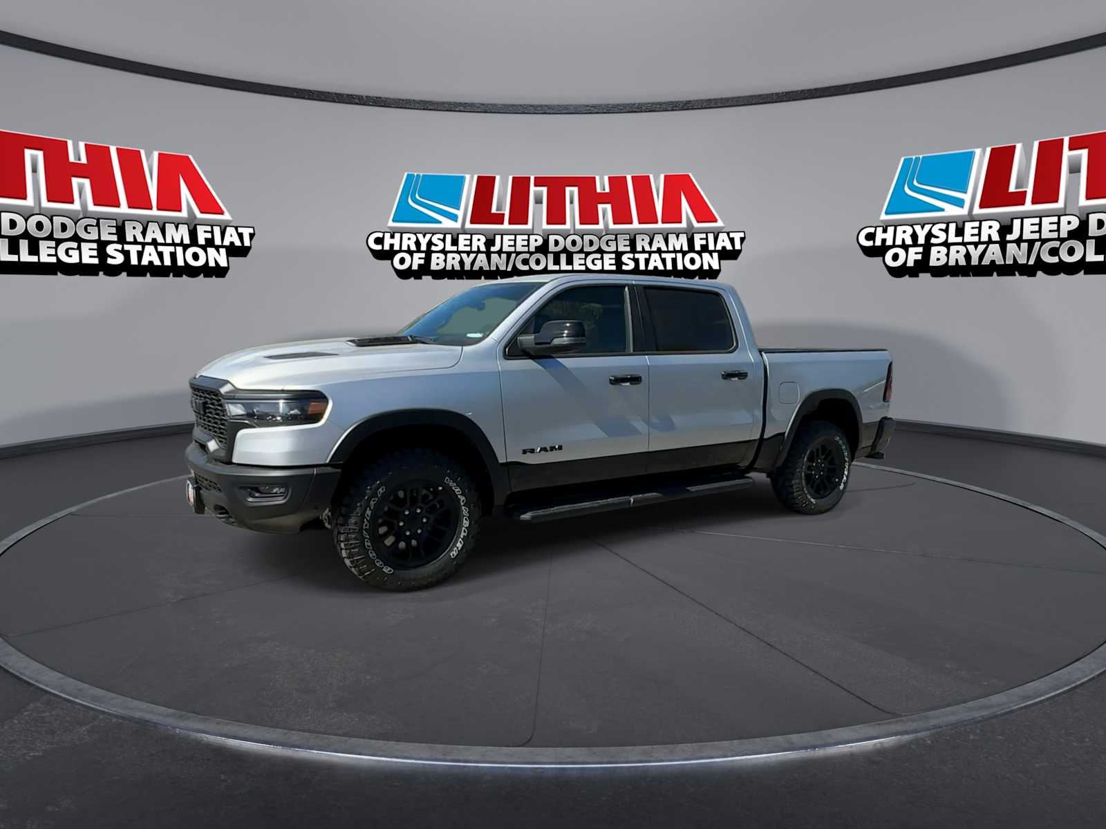 Thumbnail: 2026 RAM 1500 - 4