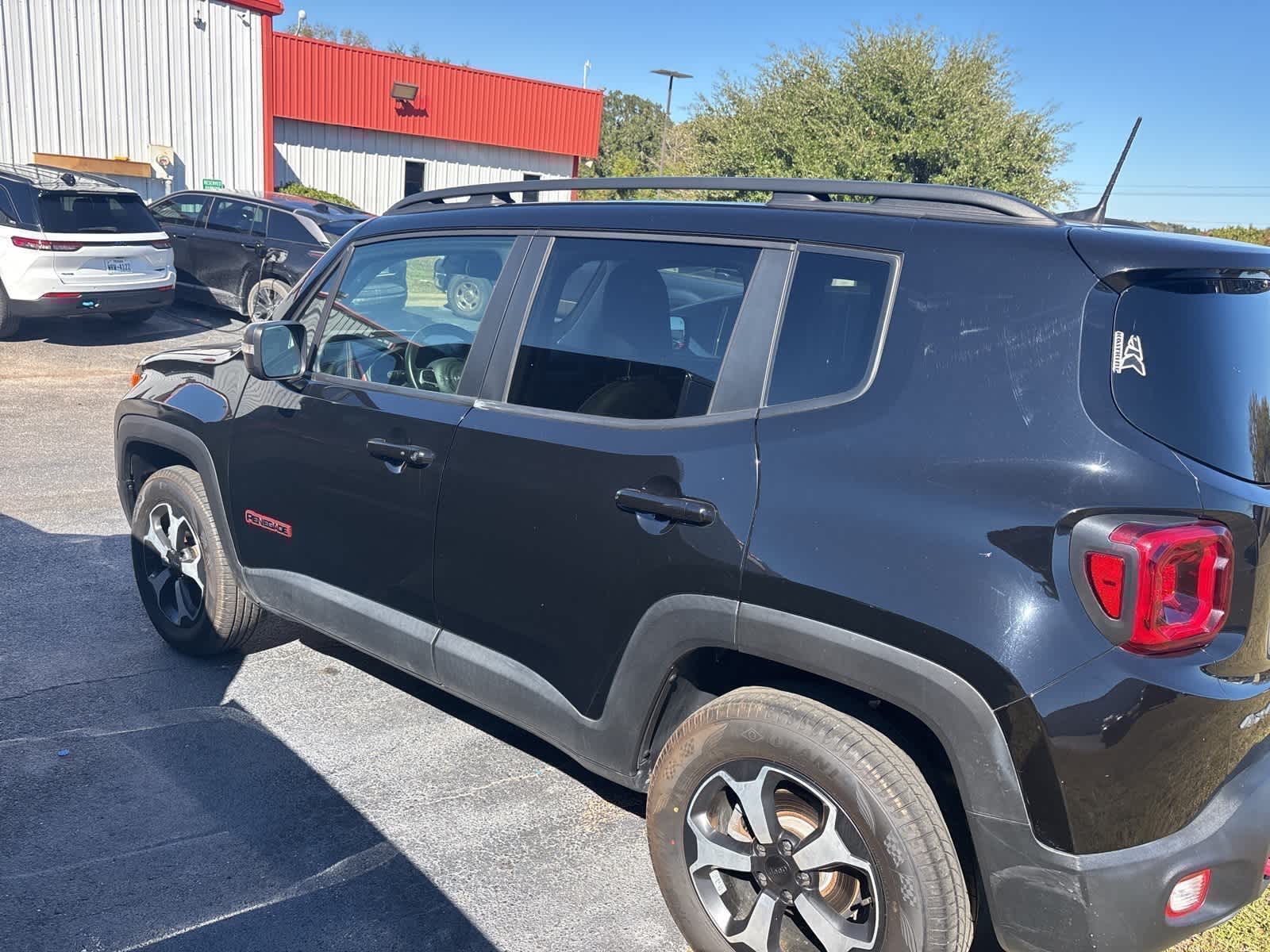 Thumbnail: 2019 Jeep Renegade - 2