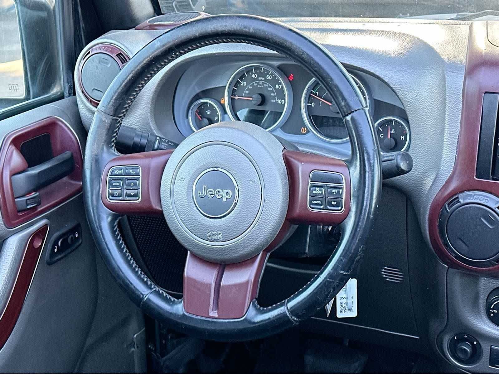 Thumbnail: 2016 Jeep Wrangler - 27