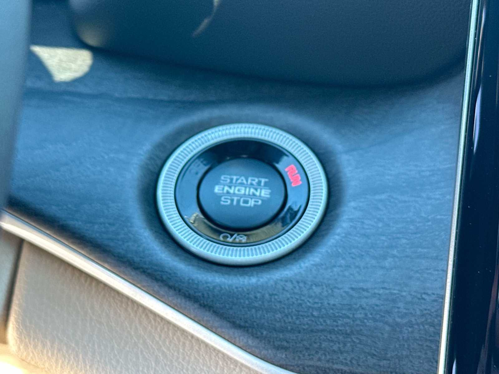 Thumbnail: 2025 Jeep Grand Cherokee - 28