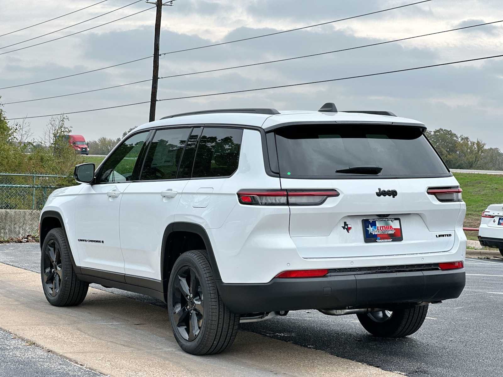 Thumbnail: 2025 Jeep Grand Cherokee - 13