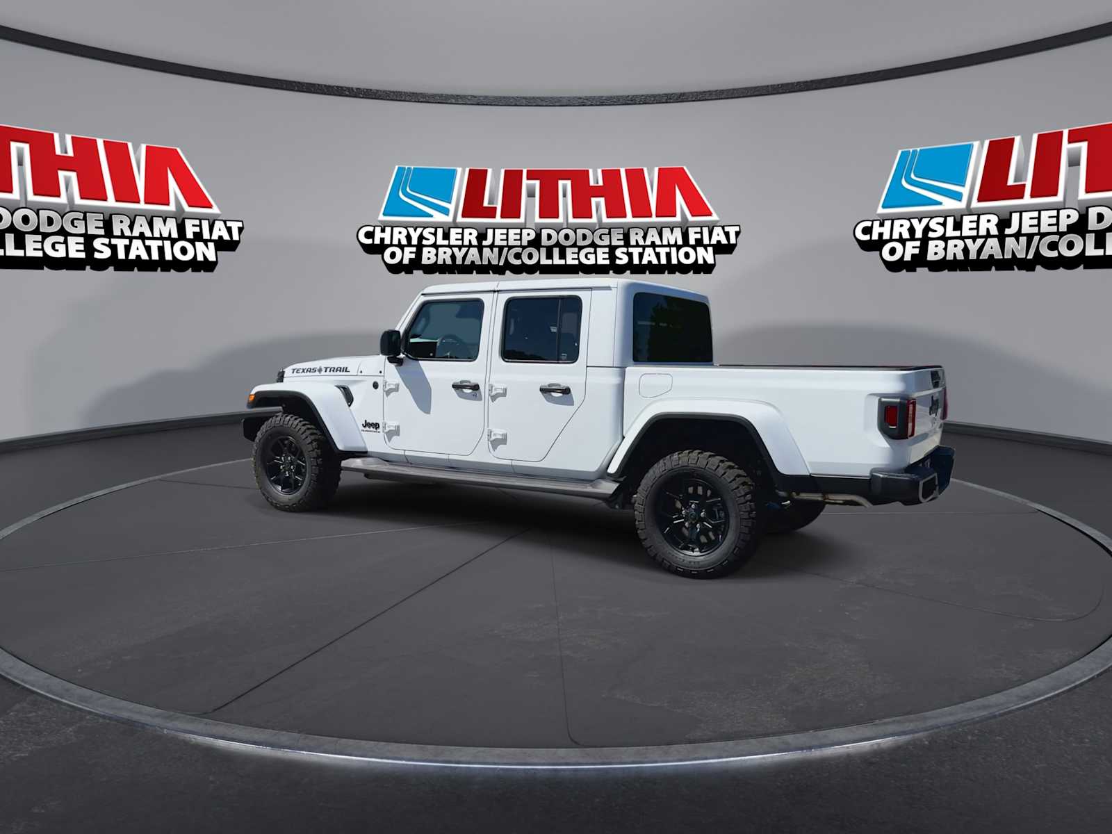Thumbnail: 2026 Jeep Gladiator - 6