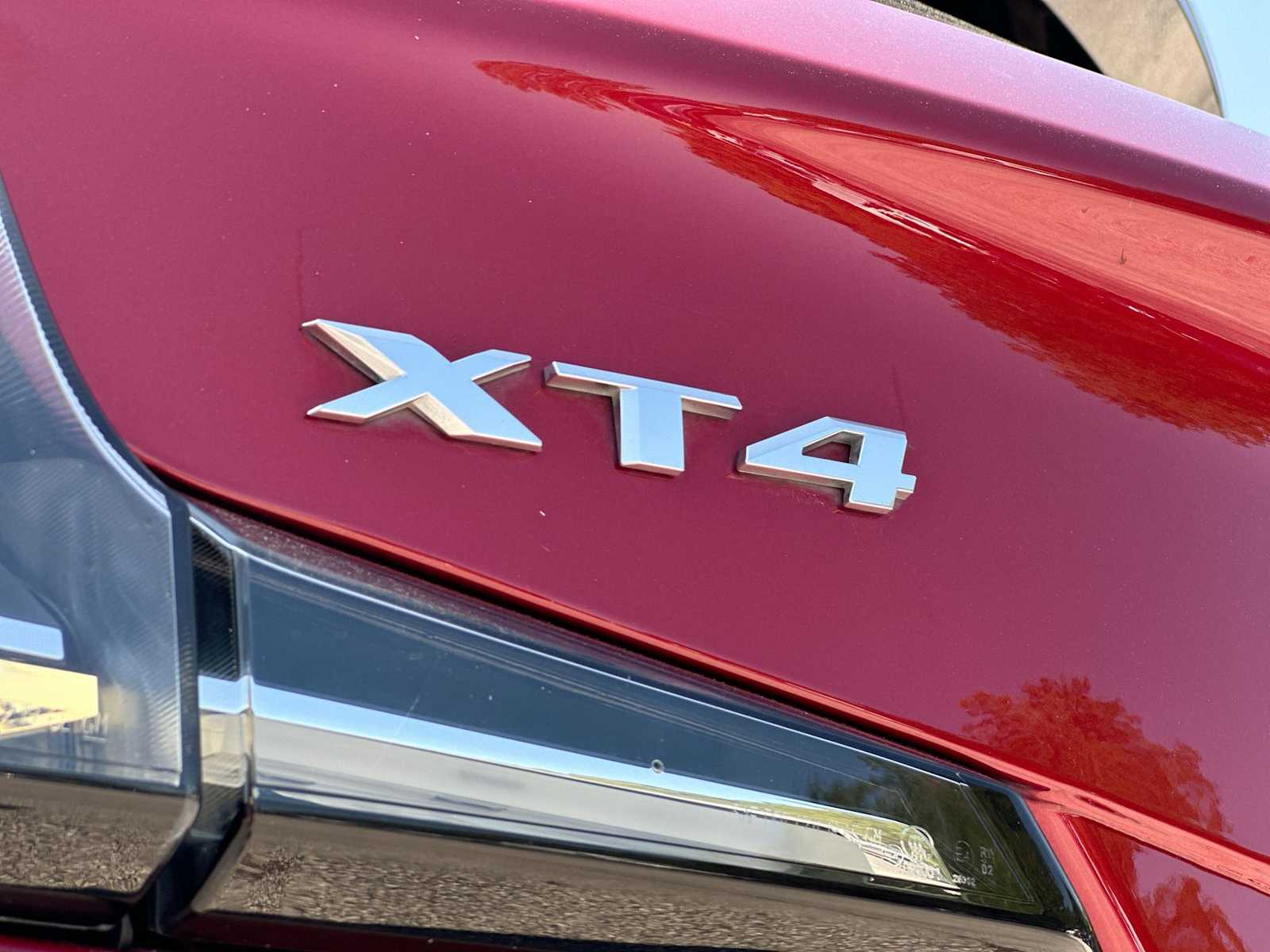 Thumbnail: 2020 Cadillac XT4 - 15