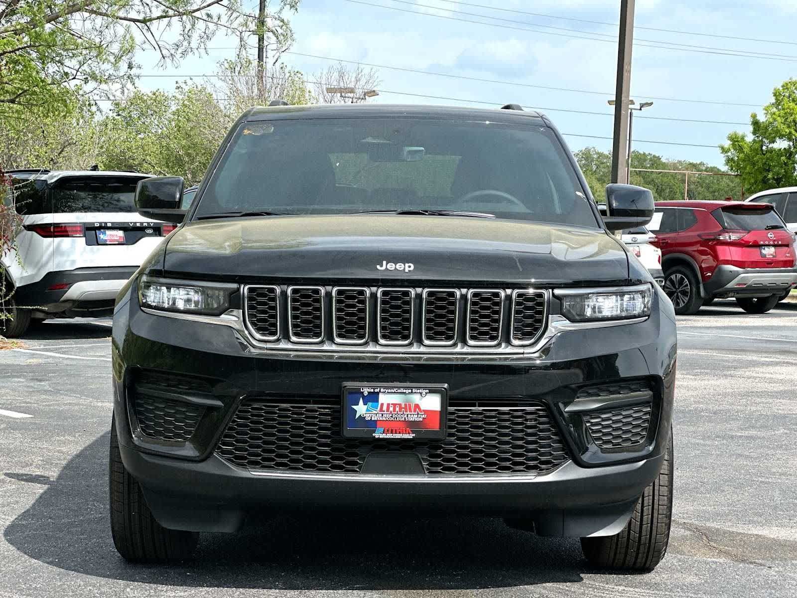 Thumbnail: 2026 Jeep Grand Cherokee - 10