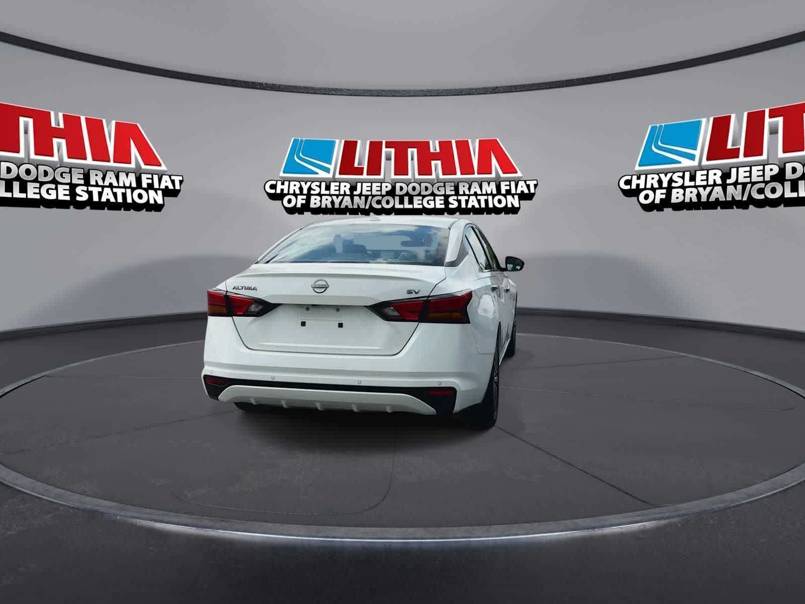 Thumbnail: 2024 Nissan Altima - 7