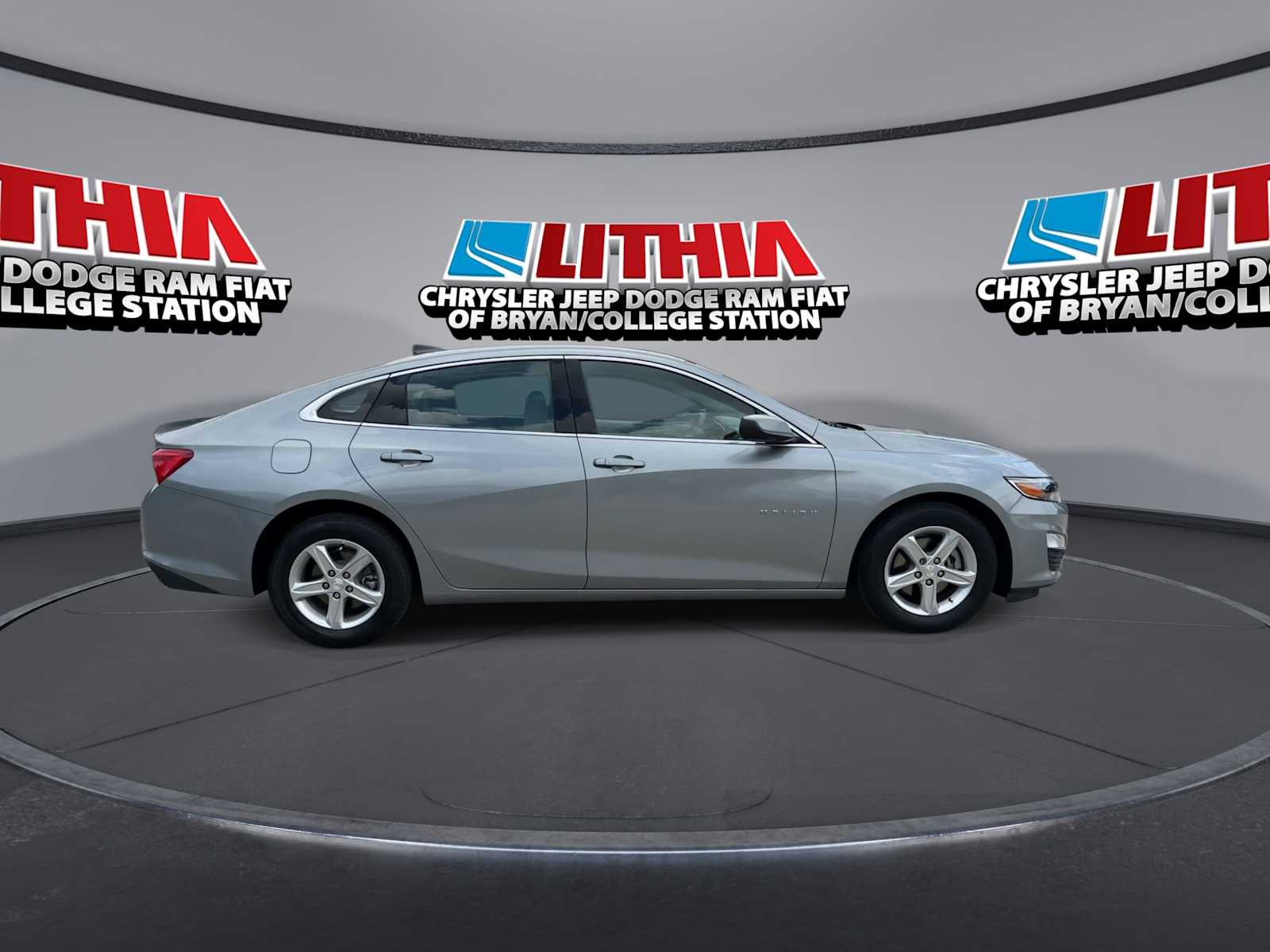 Thumbnail: 2024 Chevrolet Malibu - 9