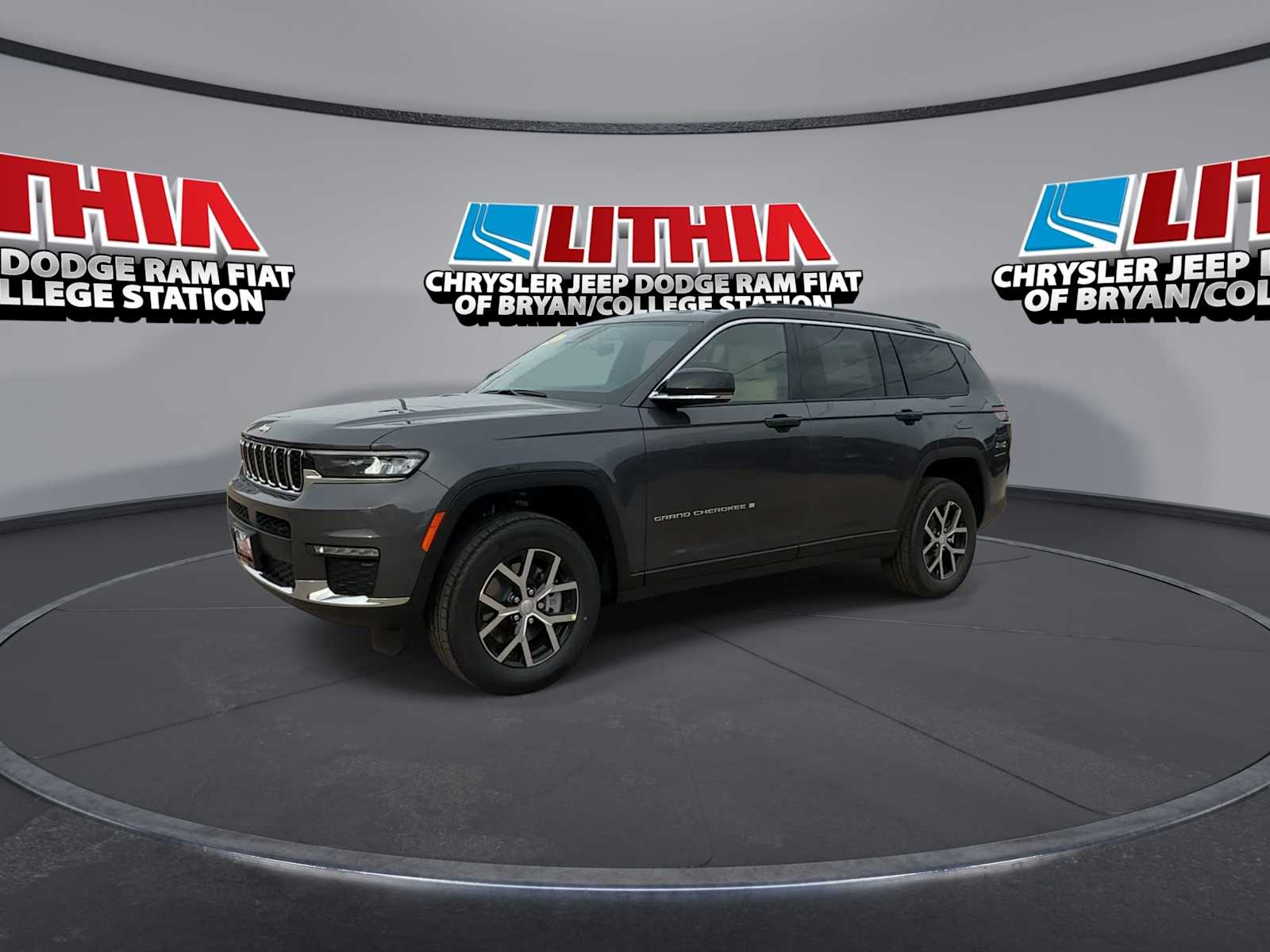 Thumbnail: 2025 Jeep Grand Cherokee - 4