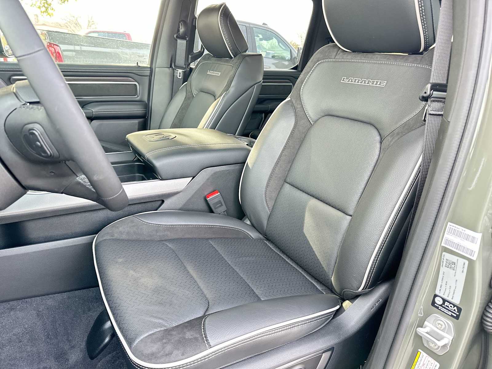 Thumbnail: 2026 RAM 1500 - 17