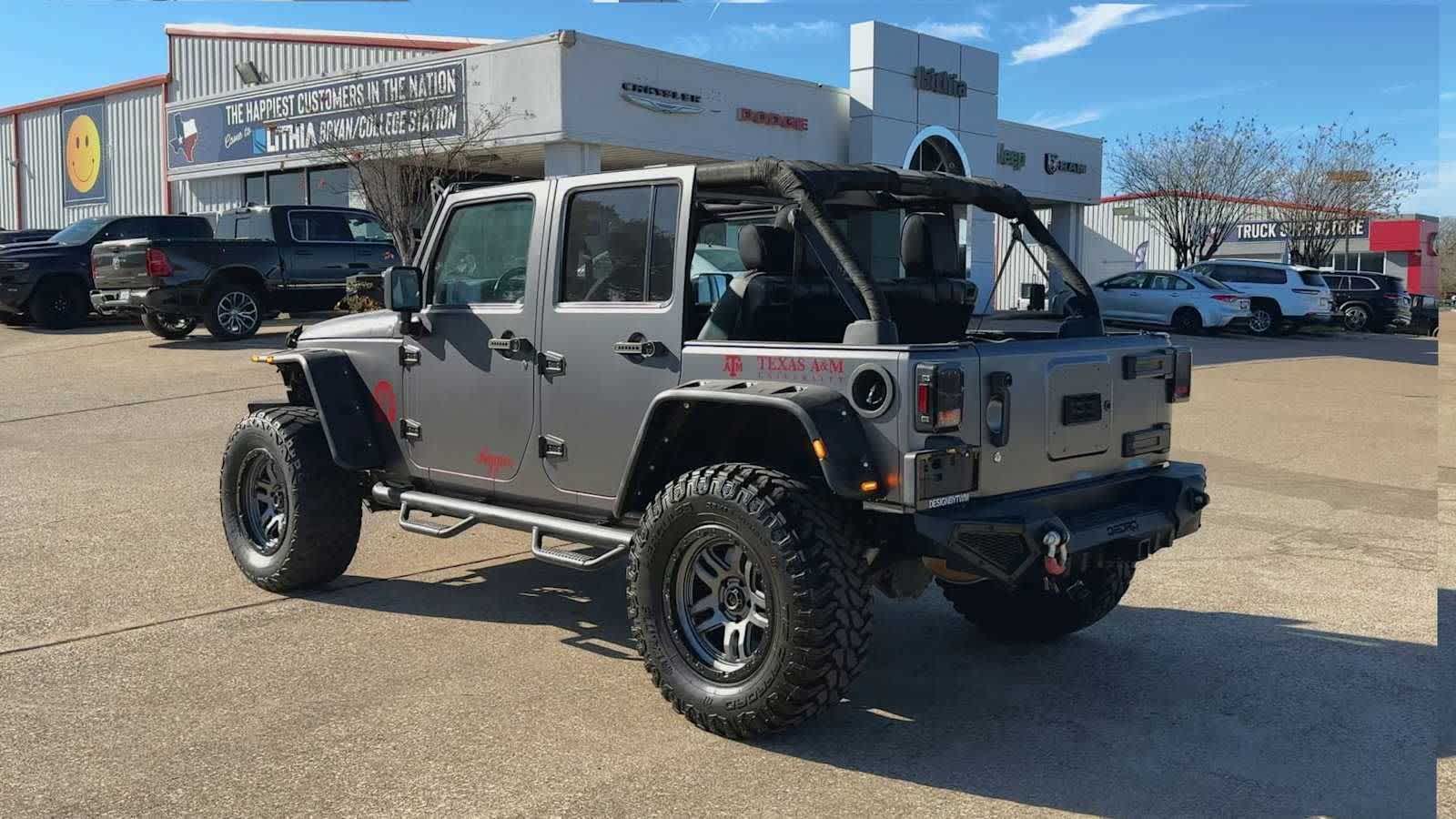 Thumbnail: 2016 Jeep Wrangler - 6