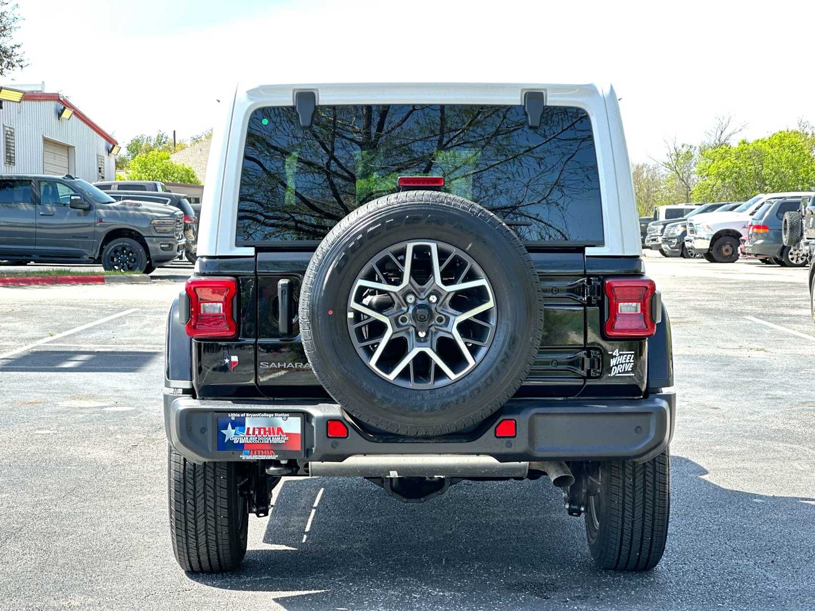 Thumbnail: 2026 Jeep Wrangler - 14