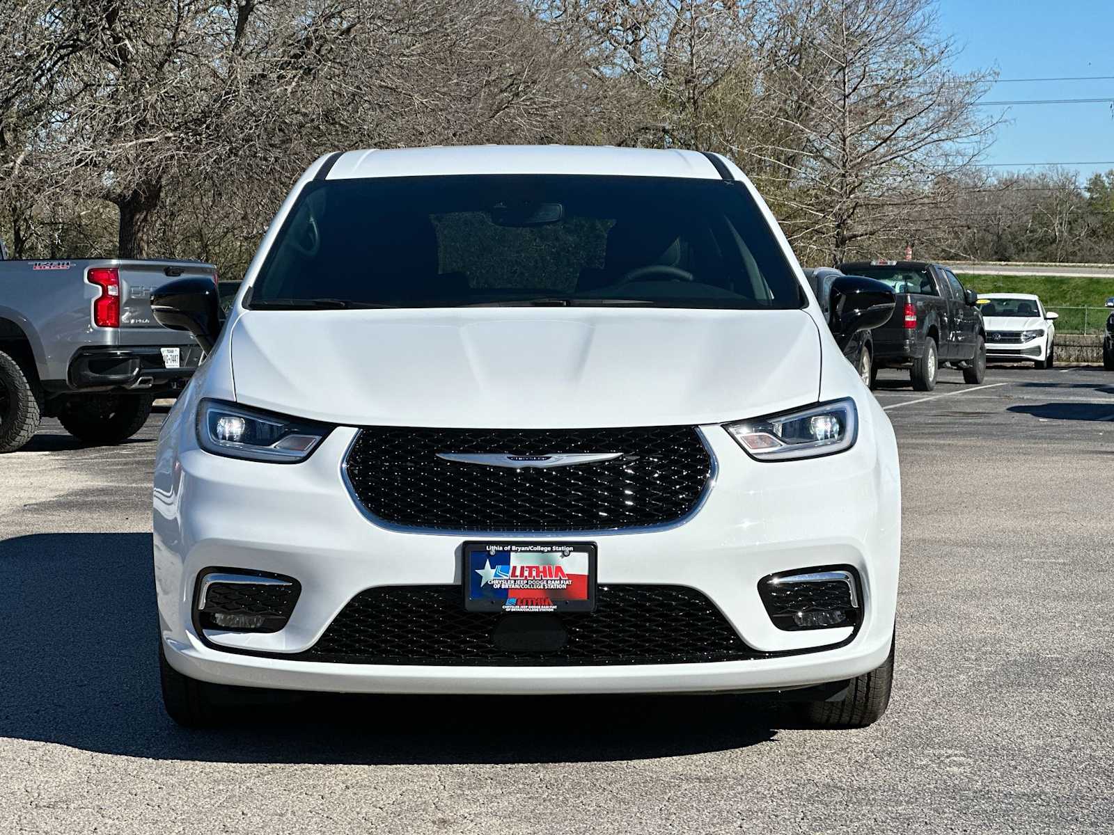 Thumbnail: 2026 Chrysler Pacifica - 10