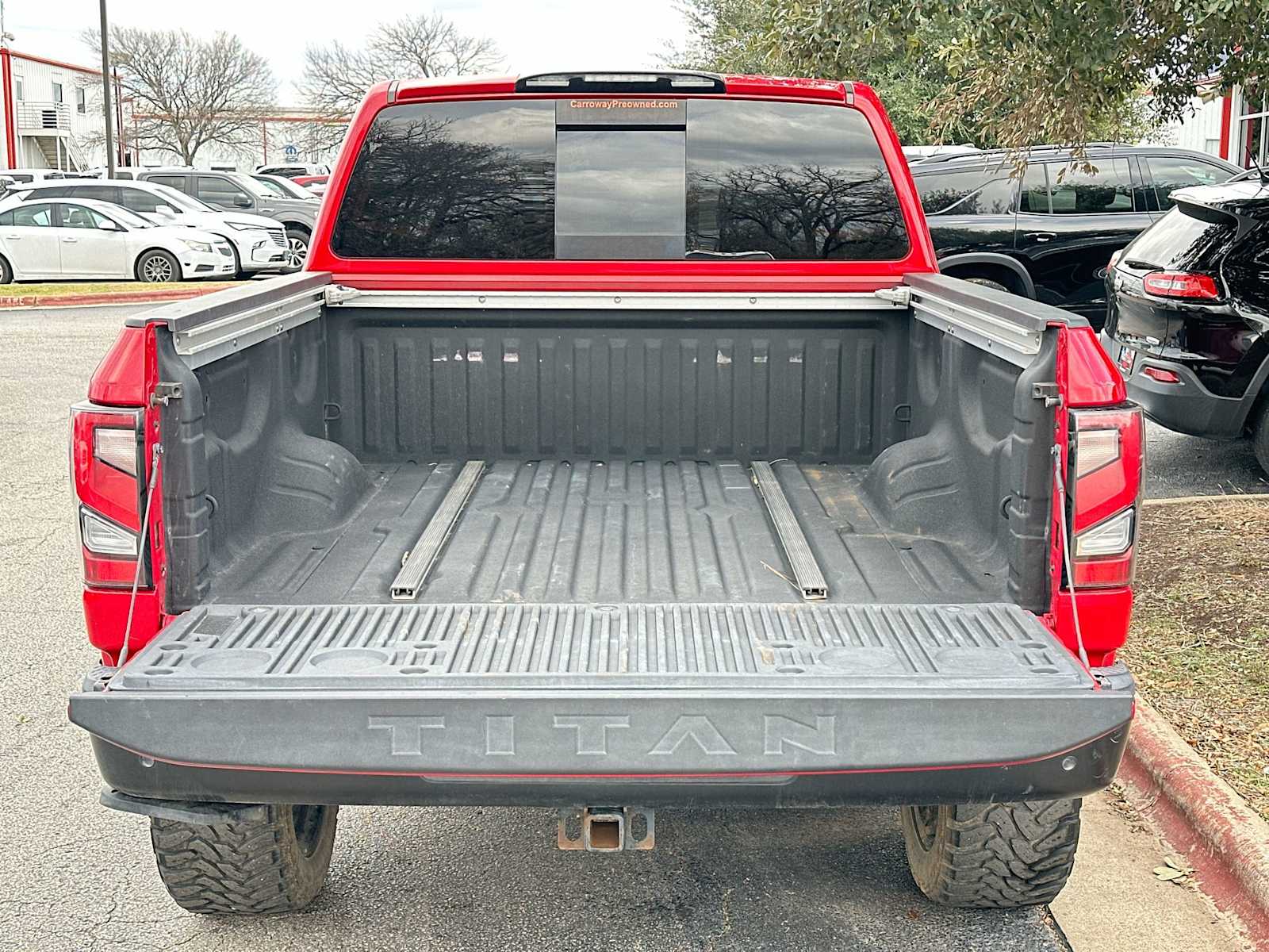 Thumbnail: 2020 Nissan Titan - 28