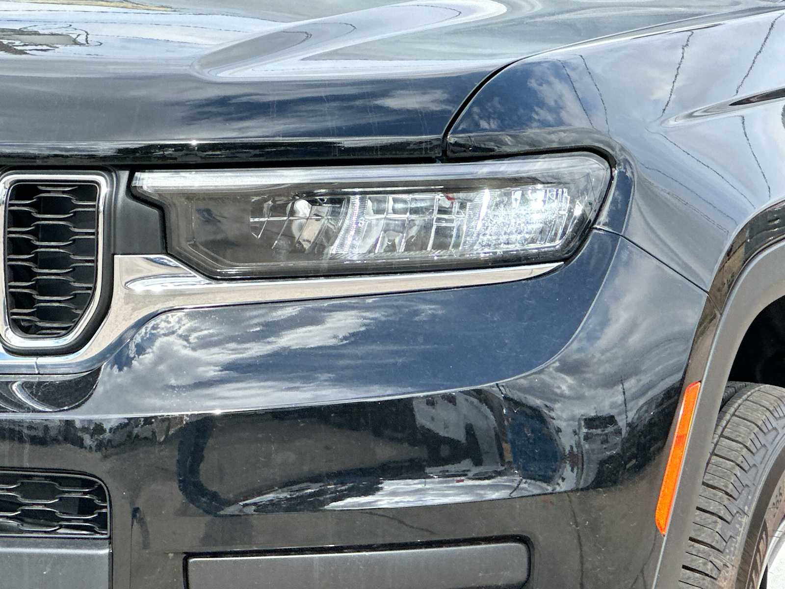 Thumbnail: 2025 Jeep Grand Cherokee - 16