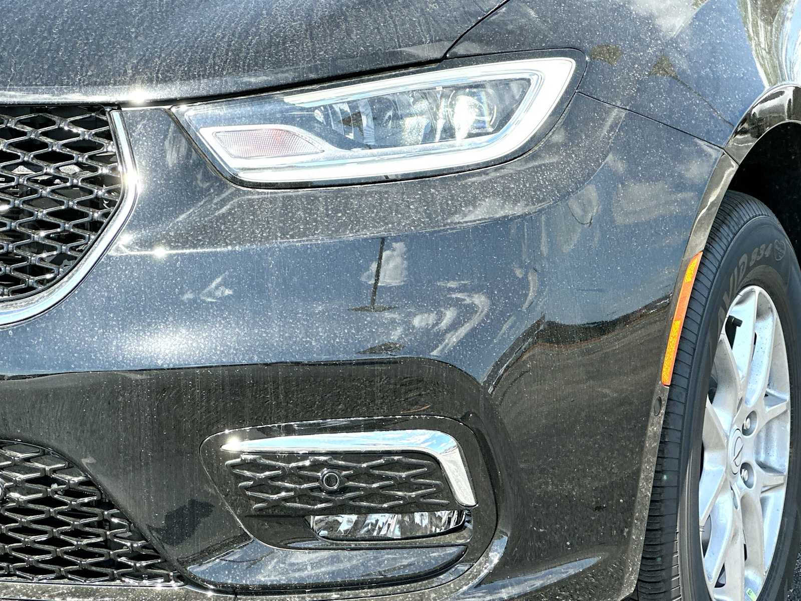 Thumbnail: 2026 Chrysler Pacifica - 16