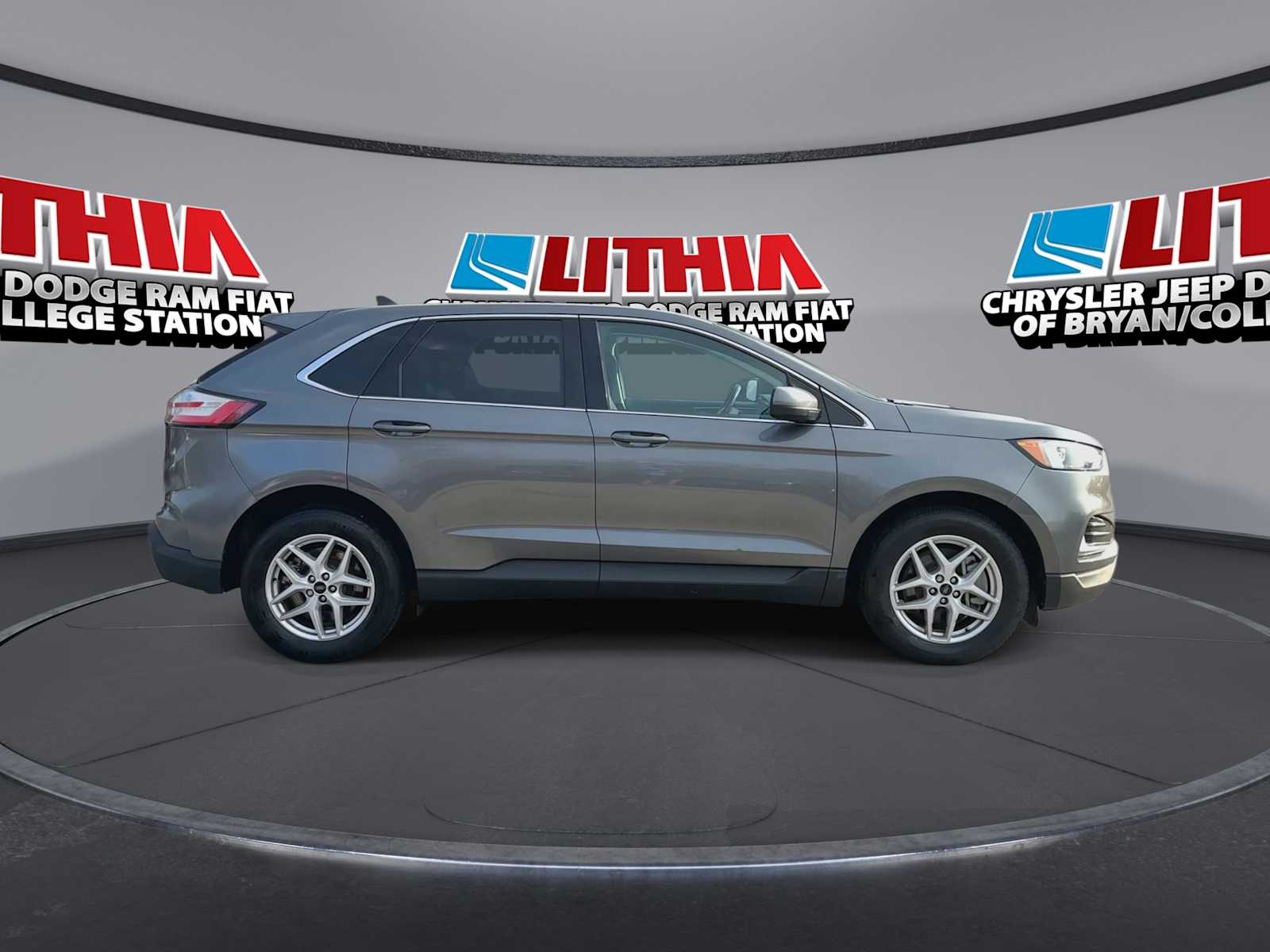 Thumbnail: 2023 Ford Edge - 9