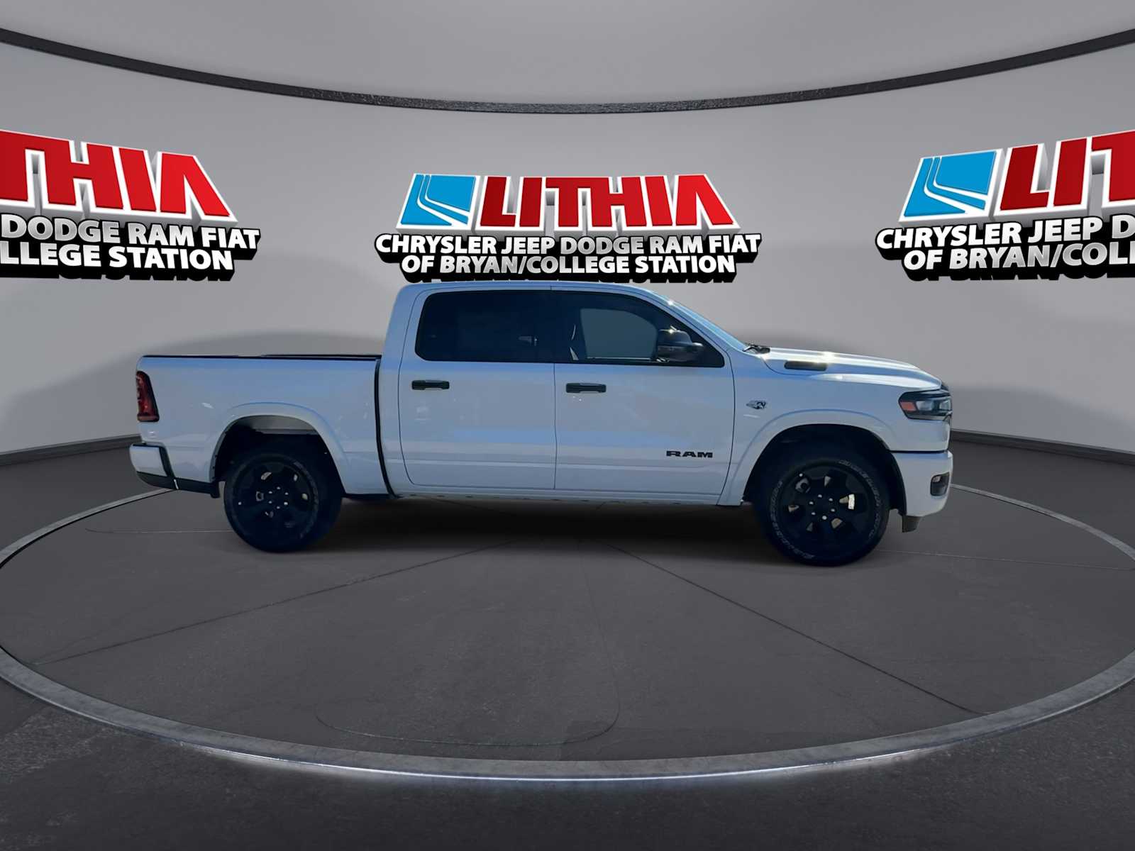 Thumbnail: 2026 RAM 1500 - 9