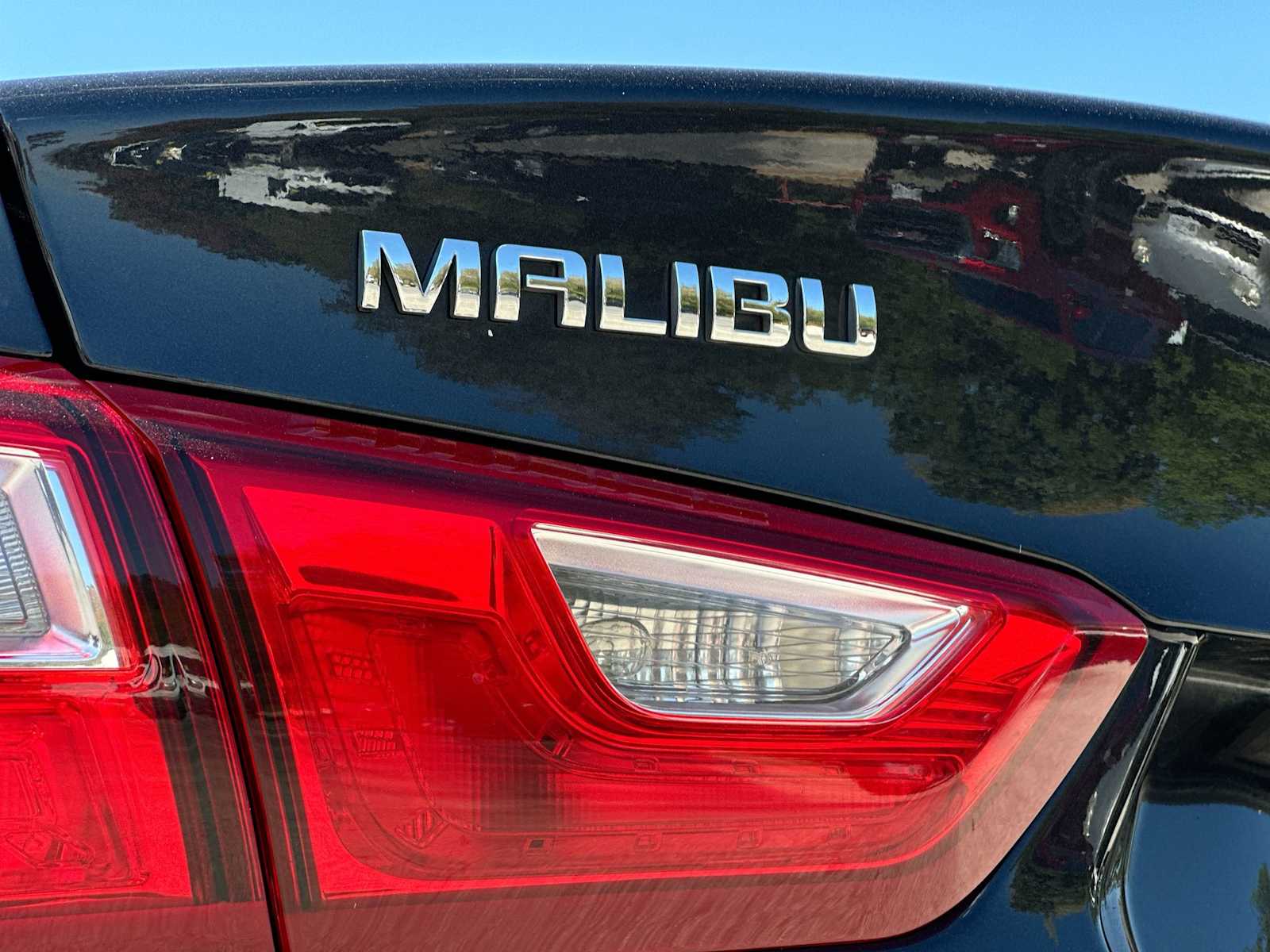 Thumbnail: 2023 Chevrolet Malibu - 15