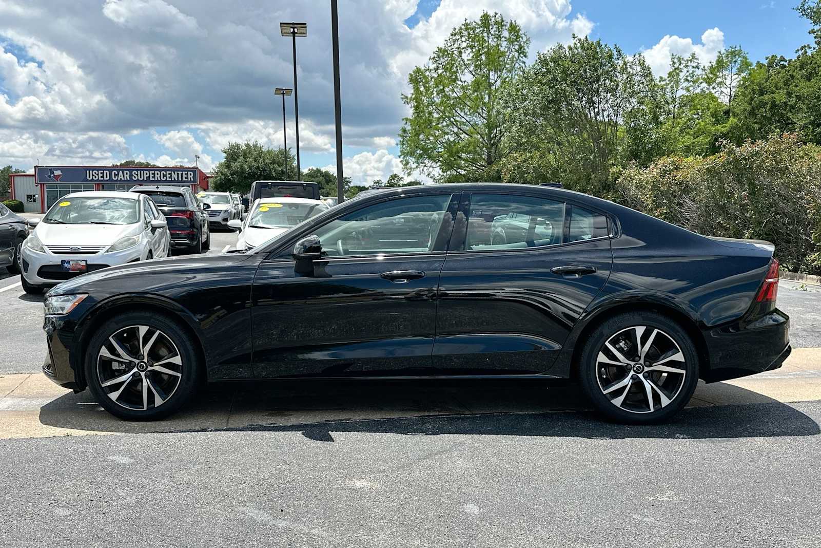 Thumbnail: 2025 Volvo S60 - 12