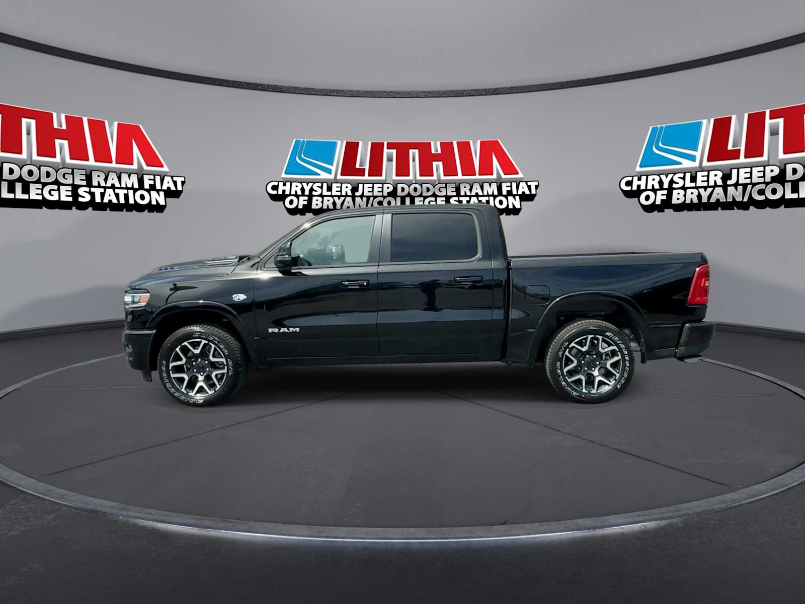 Thumbnail: 2026 RAM 1500 - 5