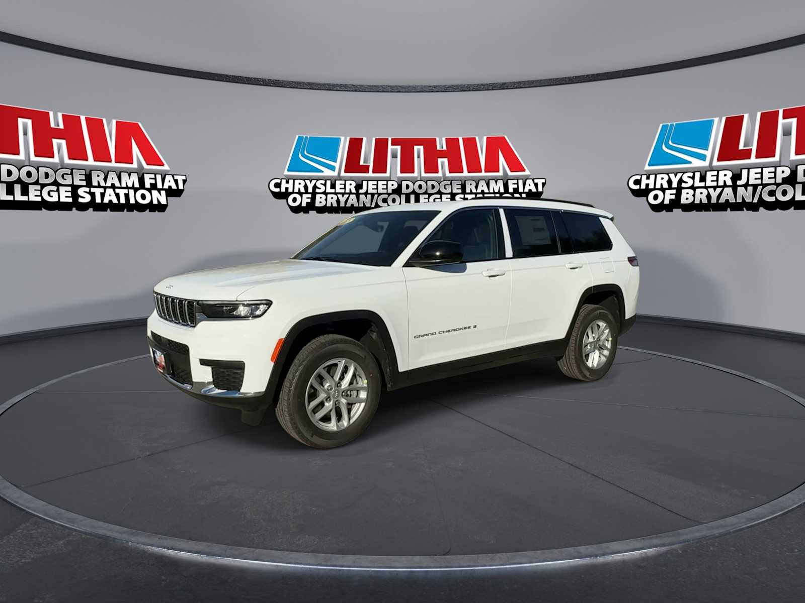 Thumbnail: 2025 Jeep Grand Cherokee - 4