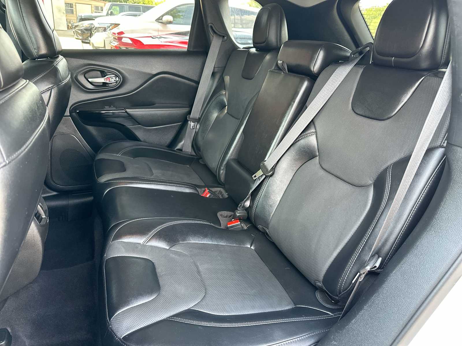 Thumbnail: 2023 Jeep Cherokee - 23