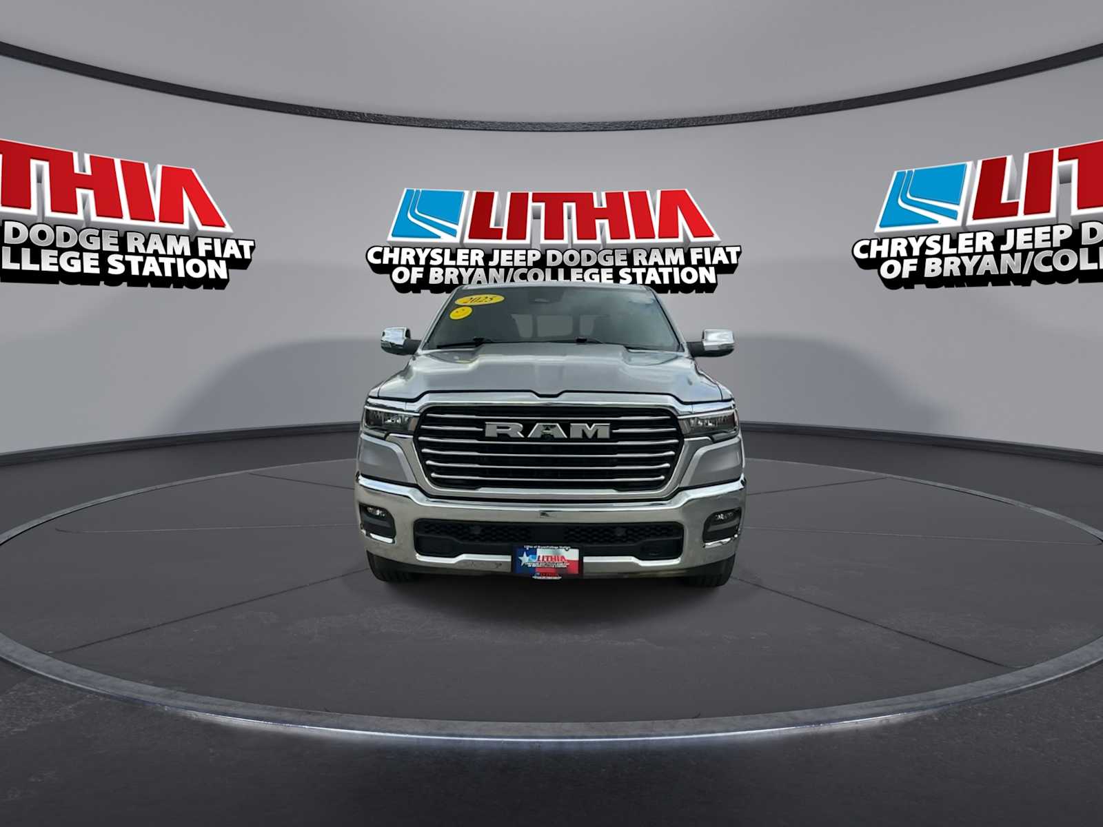 Thumbnail: 2025 RAM 1500 - 3